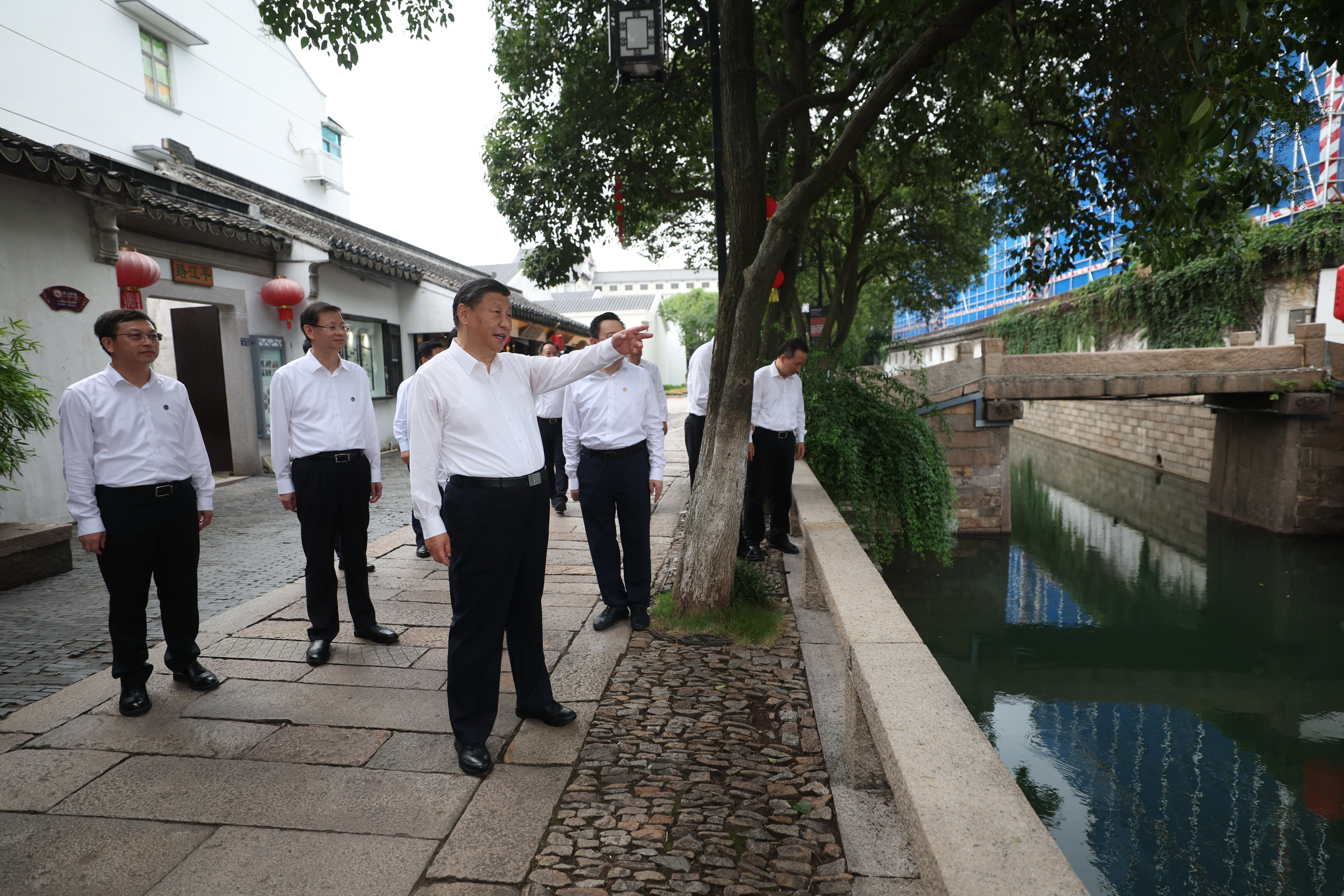 2023年7月6日，習近平在蘇州平江歷史文化街區(qū)考察。